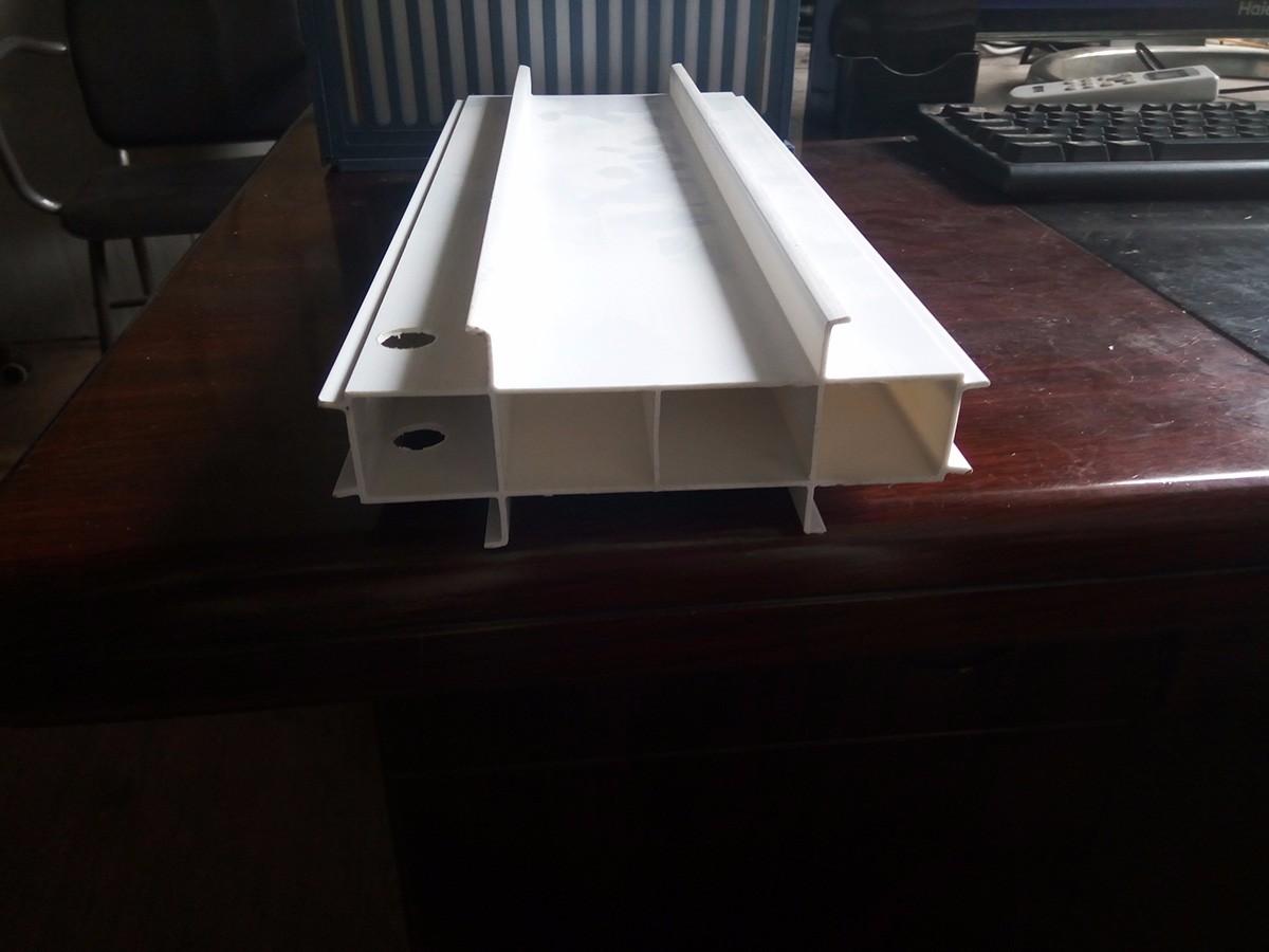 焦作立面拉缝板 (1)150MM宽拉缝板
